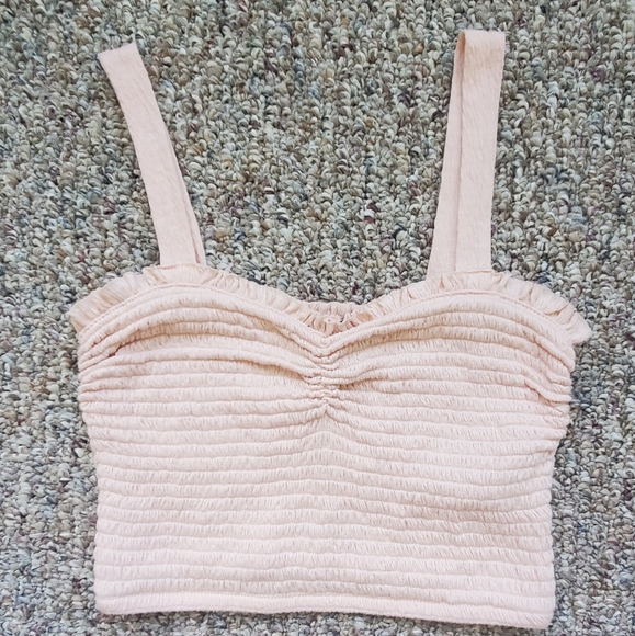 Forever 21 Tops - SOLD🌼Forever 21 crop top